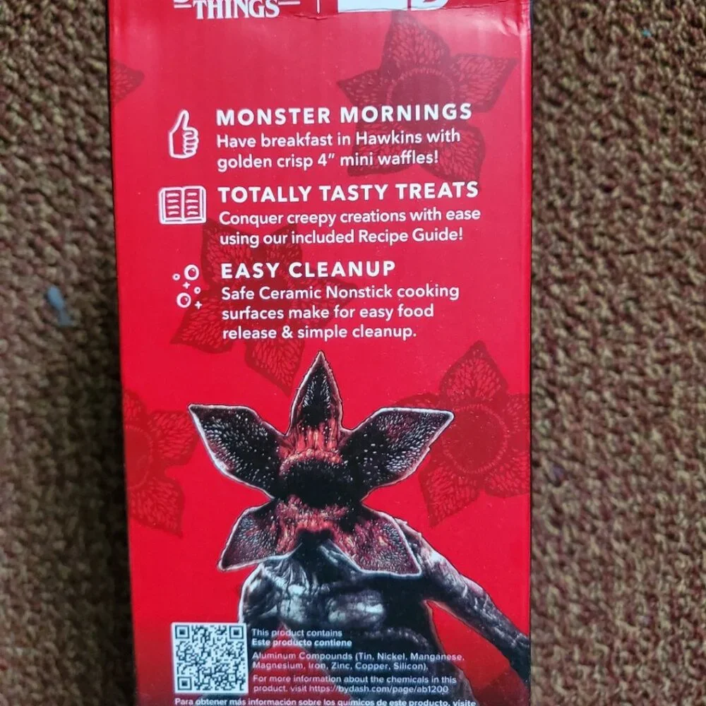 Stranger Things Waffle Maker - Picture 3 of 3